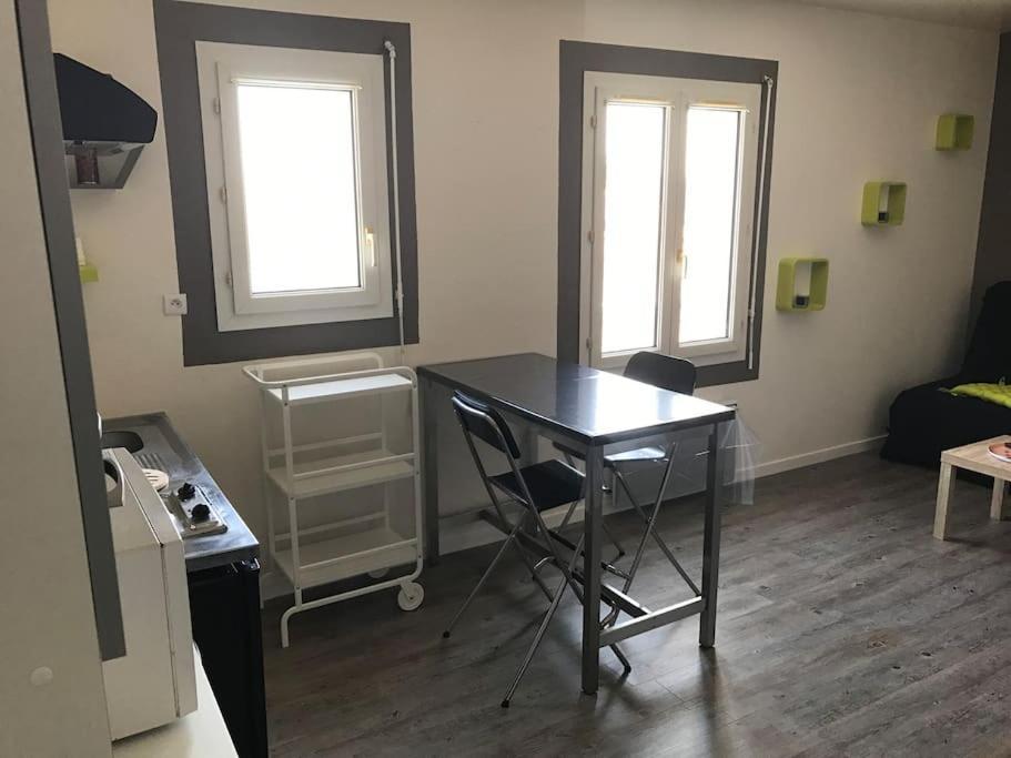 Studio Near Downtown And Old Port Ла-Рошель Екстер'єр фото